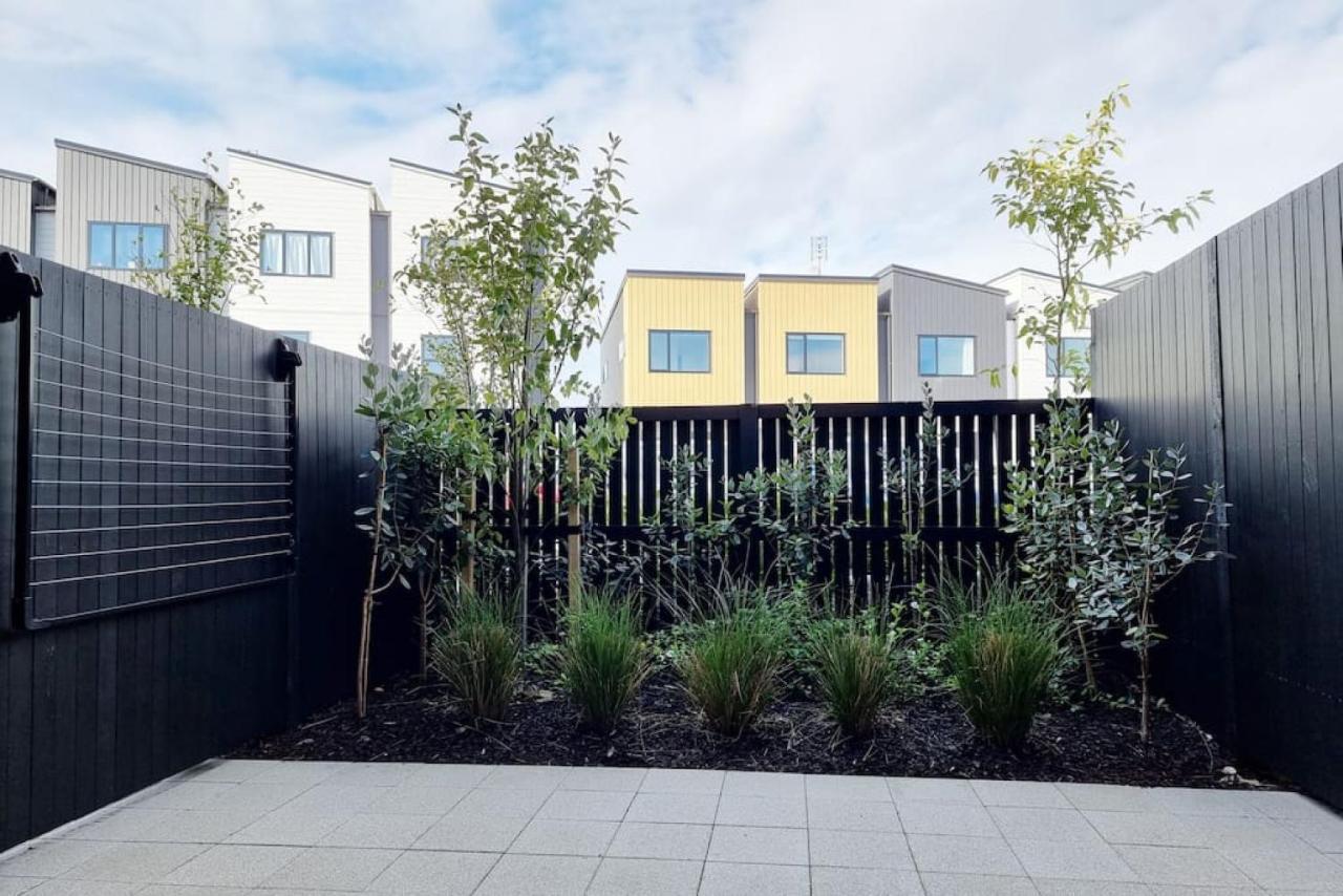 Huntington Townhouse With Patio And Parking Villa Auckland Exterior photo